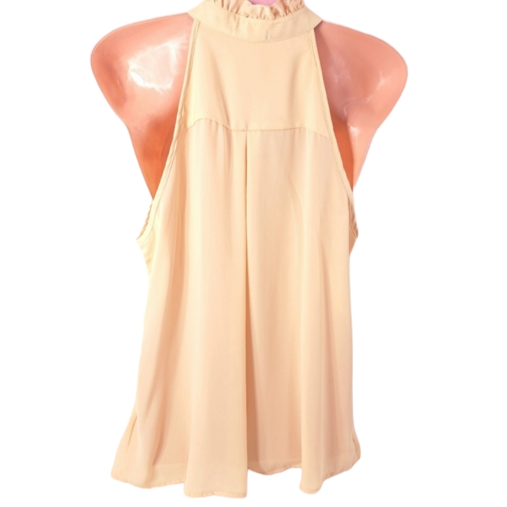 Charlotte Russe Women's Beige Sleeveless Ruffles Designs Button Blouse L - Picture 4 of 10